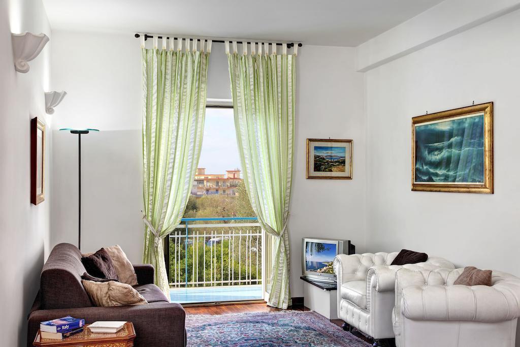 Caruso 1 By Villasandco Rentalسورينتو الغرفة الصورة