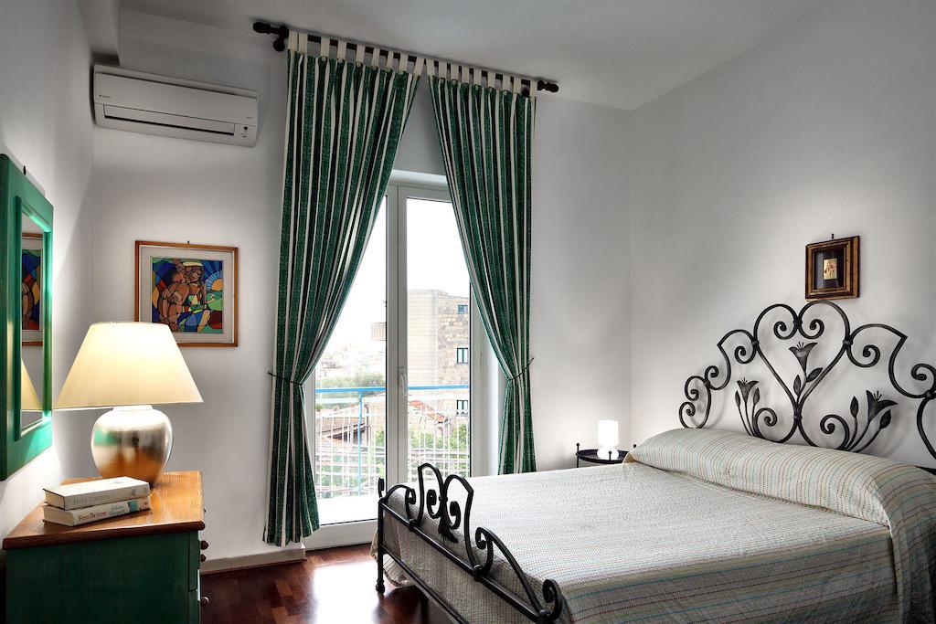 Caruso 1 By Villasandco Rentalسورينتو الغرفة الصورة